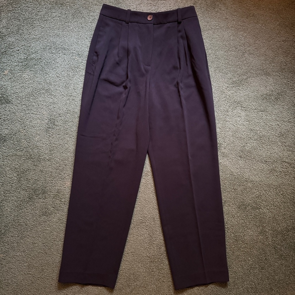 H&M Black High Waist Pleated Dress Pants - Size 4